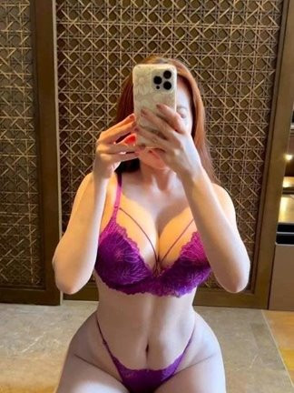 Image of Beautiful And Busty DD Korea girl size 5 queen Caroline