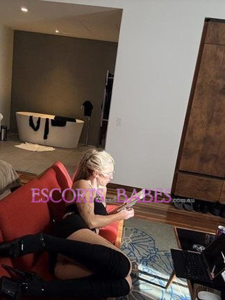 Image of Breeana Beautiful  BREEONLINE  OnlyBree on Fansly  touring escort  MTh Melbourne  ThM Sydney