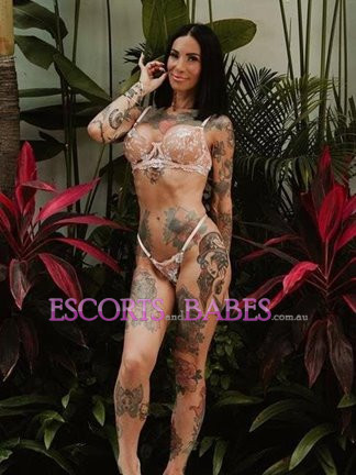 Image of Raven Rose