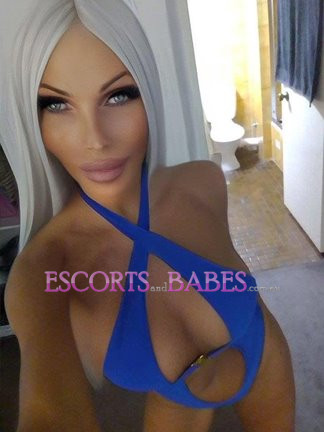 Image of SUPER BUSTY KRISTY