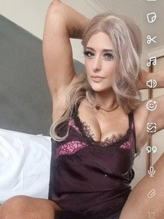 Image of  Aussie  Blond Bombshell Kandy May