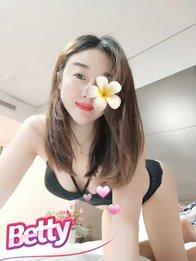 Image of 23C04875-C2CE-47A2-AC8B-4B28DA77D31C