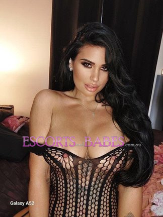 Image of Sexy Hot Wife Elektra