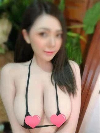 Image of Mia