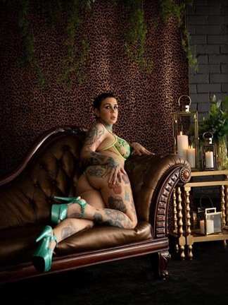 Image of RoxieTeal69