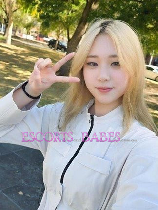 Image of blonde beauty  Born 2000