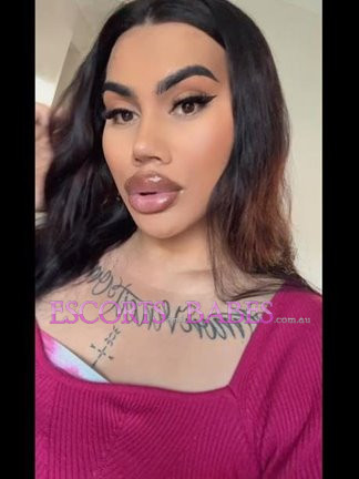 Image of Polynesian Trans Girl 69