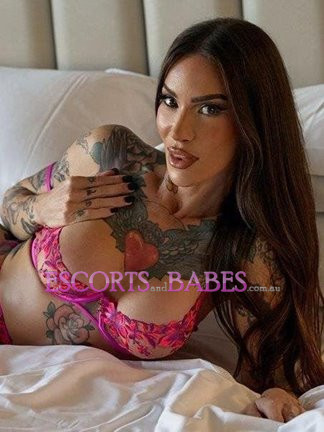 Image of Raven Rose