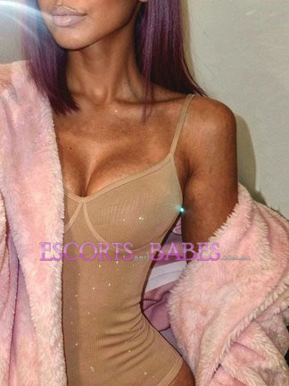 Image of Discreet Fuckable Playmate