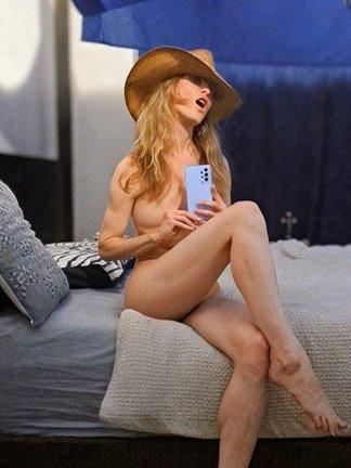 Image of Anya Valantine