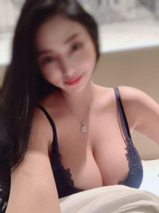 Image of Emily