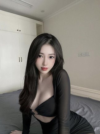 Image of Nina