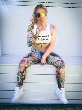 Image of Sexy Blonde Bombshell Jamie Jackson