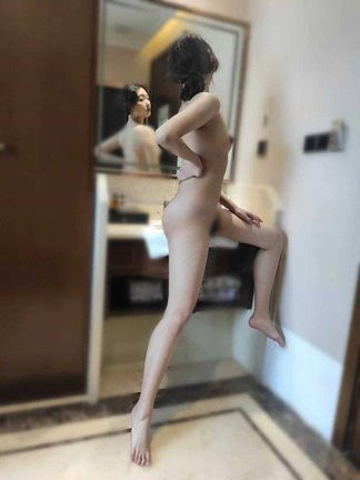 Image of Lilly AMIKEA