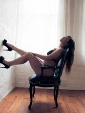 Image of Euro Glamour Simone Valenti