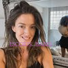 Amelia xox - Image 21