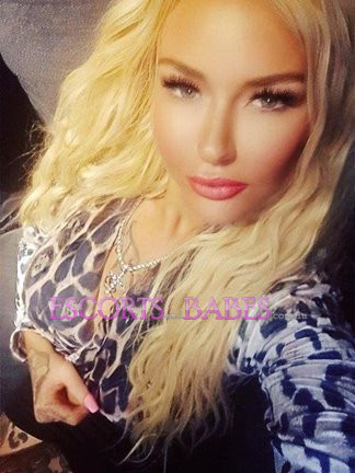 Image of Samantha Devine