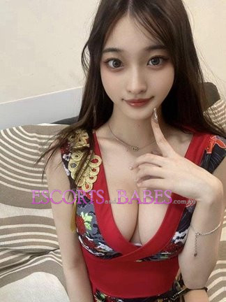Image of Japanese model no photoshop new
